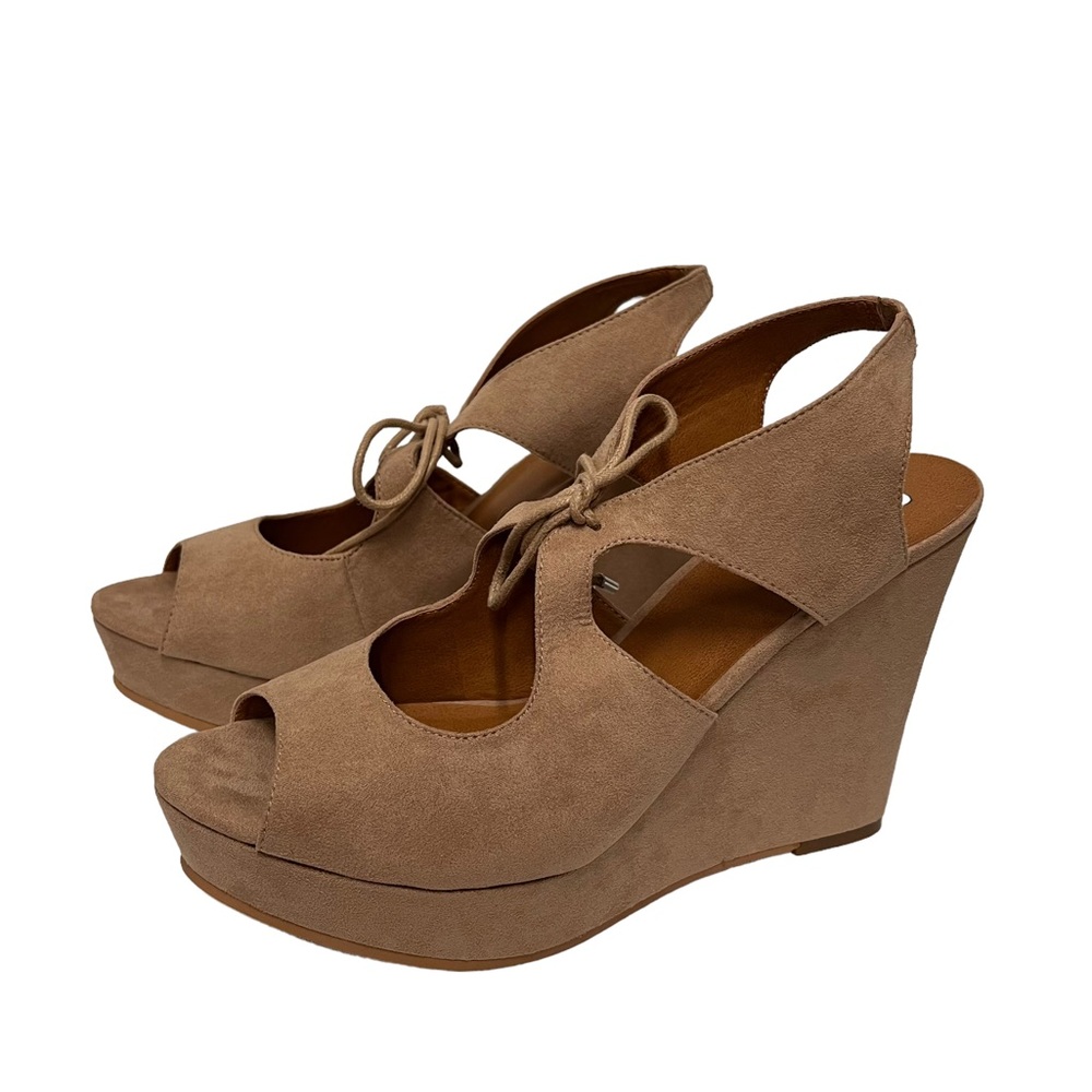 bp Taupe Heels size 9.5